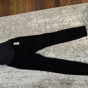 Old Navy Maternity Leggings - Black Leopard  - Small - New